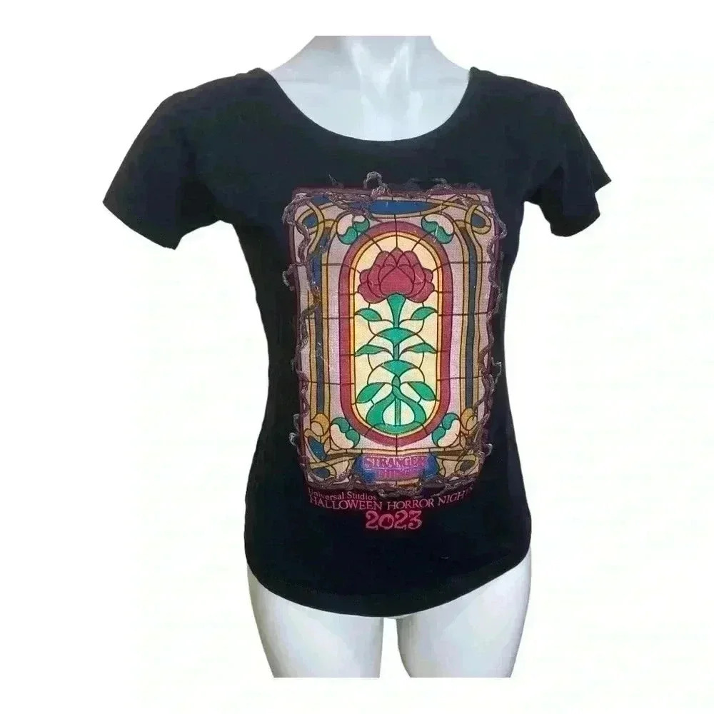 Halloween horror nights HHN Universal studios Stranger Things tshirt size small